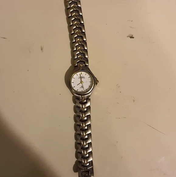 Watch - Picture 1 of 2